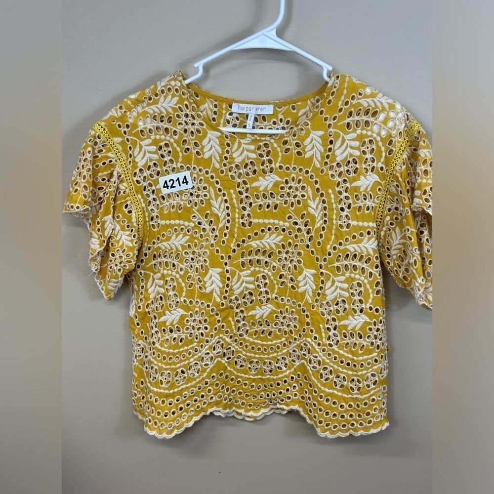 Harper wren small crop top crotchet short sleeve yellow euc